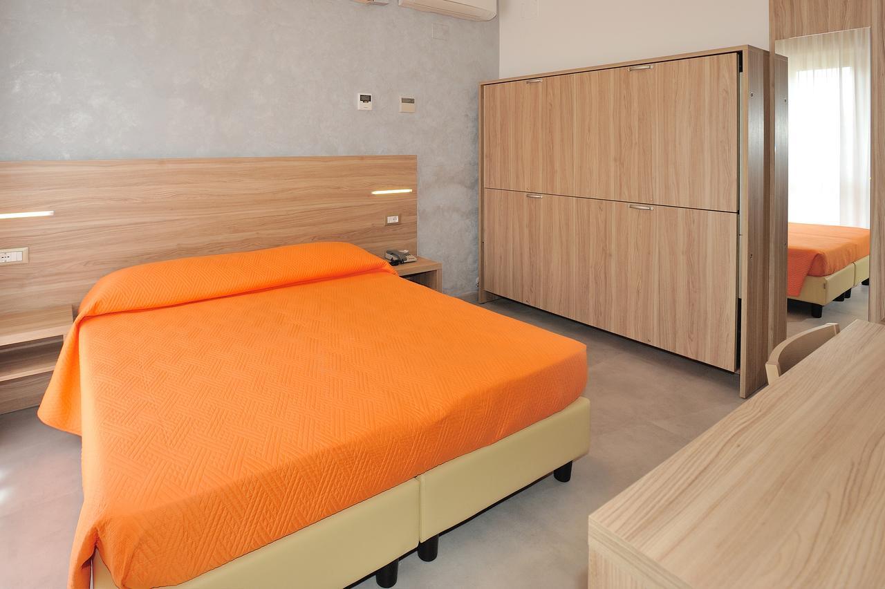 Hotel Lidia Alba Adriatica Esterno foto