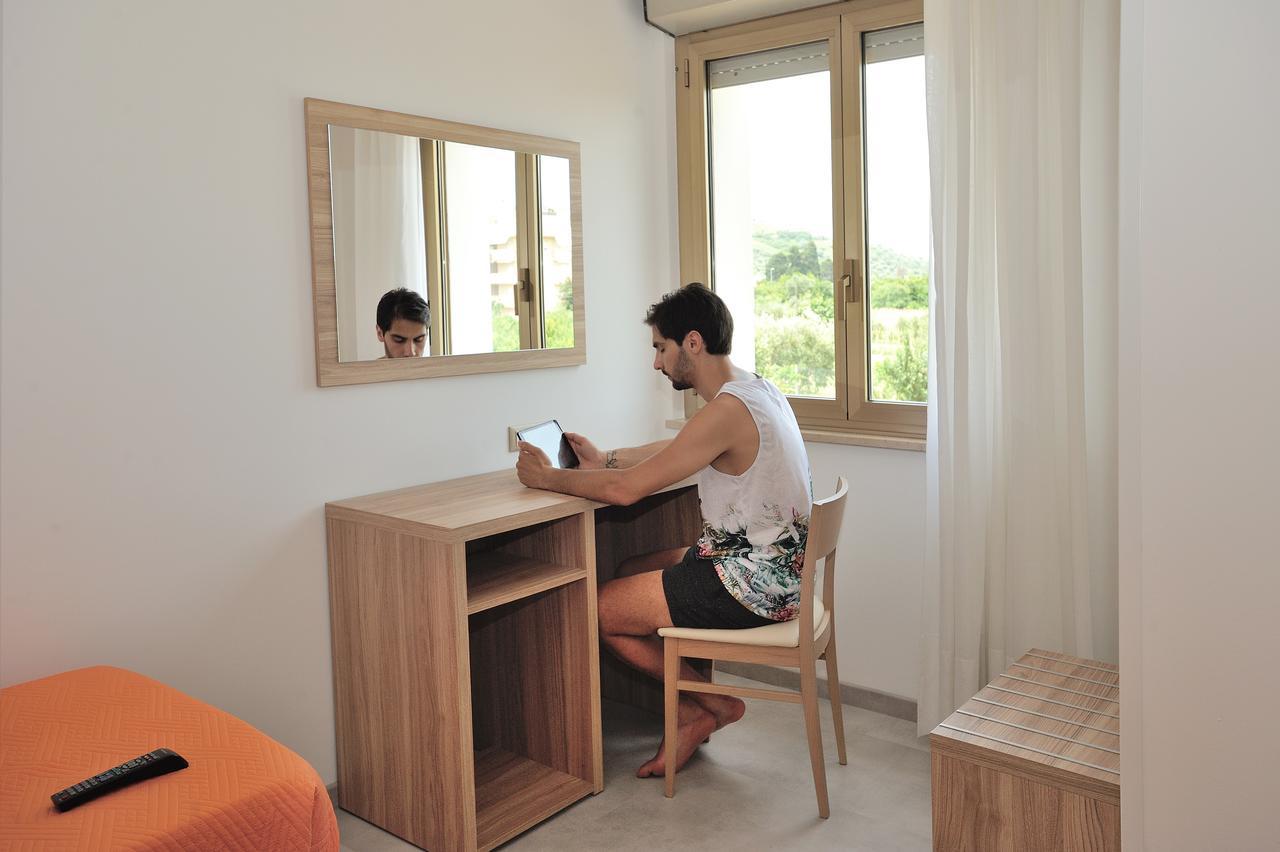 Hotel Lidia Alba Adriatica Esterno foto